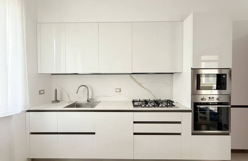Senigallia Apartment | SE216 – Senigallia, spacious and bright four-room apartment 50 meters from the beach