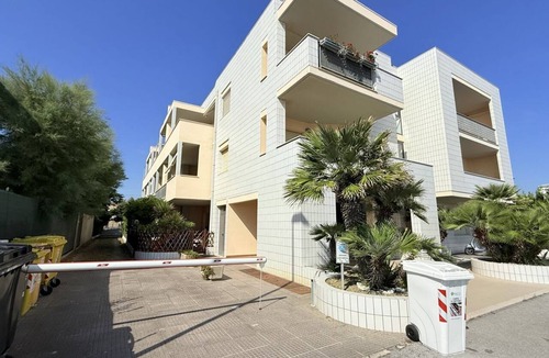 Senigallia Apartment | SE240 - Senigallia, sea front apartment with parking space