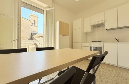 Senigallia Apartment | SE262 – Senigallia, spacious apartment in the heart of the city center
