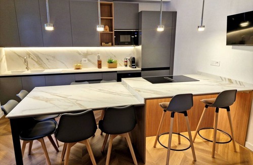 Senigallia Apartment | SE284 - Senigallia, newly renovated two-bedroom apartment just 50 meters from the sea