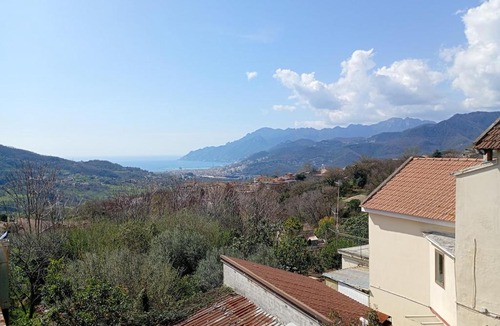 Salerno Apartment | Sea, Mountains, Amalfi Coast & Wifi - Sotto La Stella