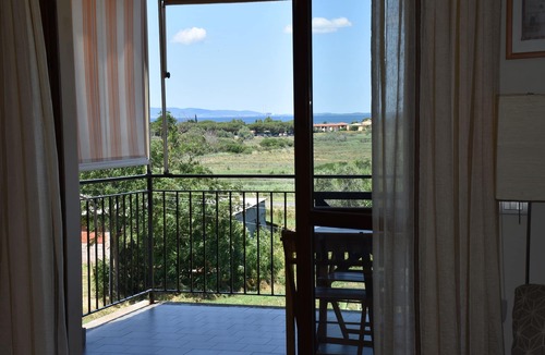 Puntone Apartment | SEA VIEW APARTMENT - - tuscany - toscana