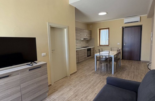 Bonifati Apartment | Sea-view apartment with a pool
