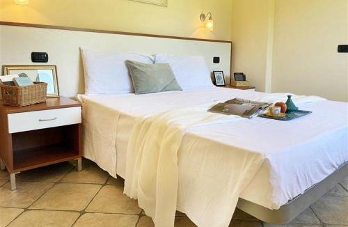 Tortoreto Lido Apartment | Sea View il Borgo