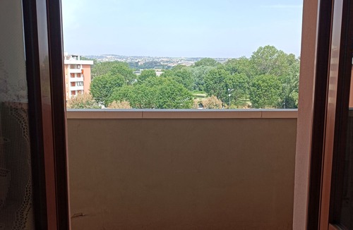 San Tommaso Tre Archi Apartment | Seafront Apartment for Rent 6 Sleeps Skyscraper