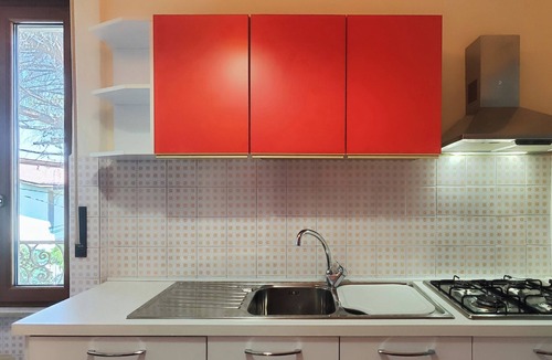 Laura Apartment | Seaside House Paestum (room & kitchen)