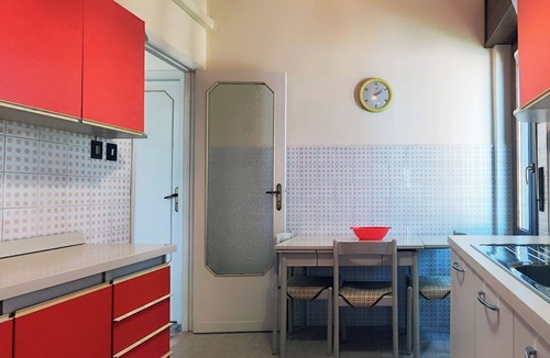 Laura Apartment | Seaside House Paestum (room & kitchen)