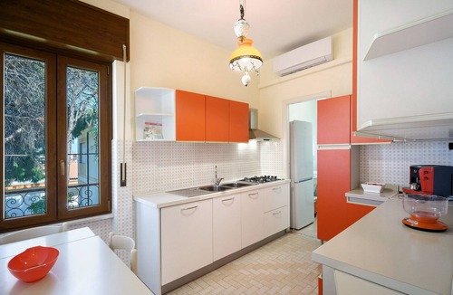 Laura House | Seaside House Paestum vacation home with private terrace, Wi-Fi, and air conditioning