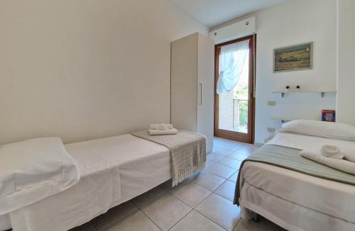 Porto Sant'Elpidio Apartment | Seconda fila mare Wi-Fi AC Parcheggio Pineta