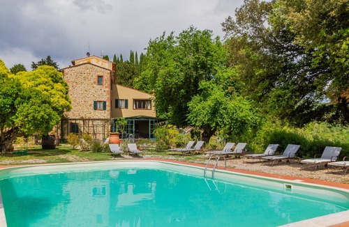 Massa Marittima Apartment | 'Segalina' Room with Shared Pool and Garden