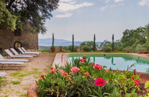 Massa Marittima Apartment | 'Segalina' Room with Shared Pool and Garden