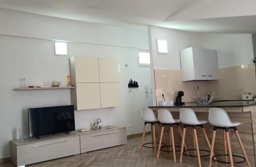 Mondragone Apartment | Serao House, 3 piano in centro