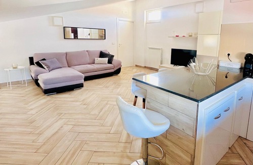Mondragone Apartment | Serao House, Appartamento 3 Piano, in Centro