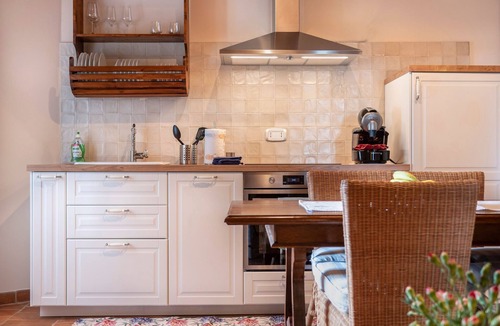 Mombaroccio Apartment | Serene Apartment with Pool