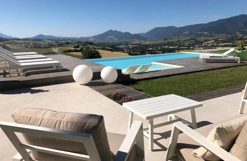 Matelica Bed & Breakfast | Serre Alte Landscape Luxury Rooms