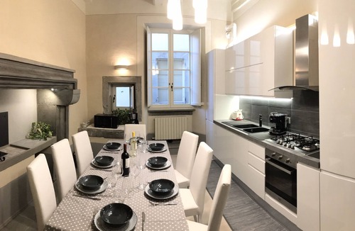 Cortona Old Town Apartment | SIGNORELLI HOUSE soundproofed apartment in the historic center