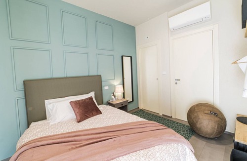 Pescara Bed & Breakfast | Single room with double bed, private bathroom 700mt from the airport