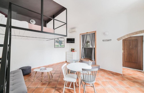 Rione VI Parione Apartment | Sleep in the Clouds near Piazza Navona