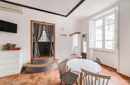 Rione VI Parione Apartment | Sleep in the Clouds near Piazza Navona