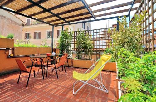 Rione V Ponte Apartment | Smart Lodgings Sky