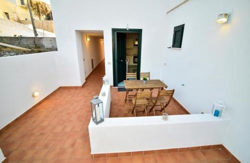Le Forna Apartment | SOLEMAREPONZA Appartamento Maestrale