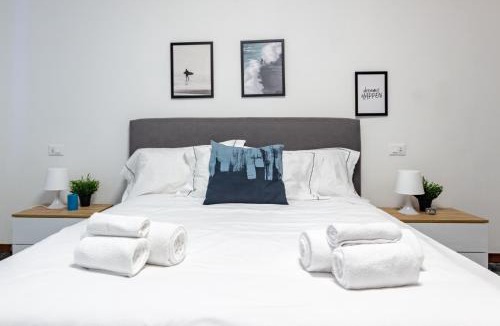 Milan Apartment | Spacious 4-Bed 2-Bath, 3 min Walk to M1 Bande Nere