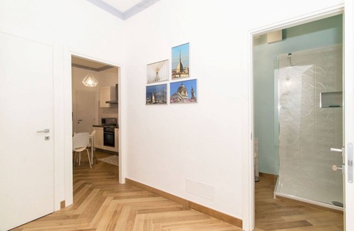 Crocetta Apartment | Spacious and very comfortable apartment perfect for 4 guests is located in the Crocetta district and has everything you need for a magnificent stay. We are a few minutes walk from Porta Nuova and the historic center, Nearby there is tram 4 which crosses