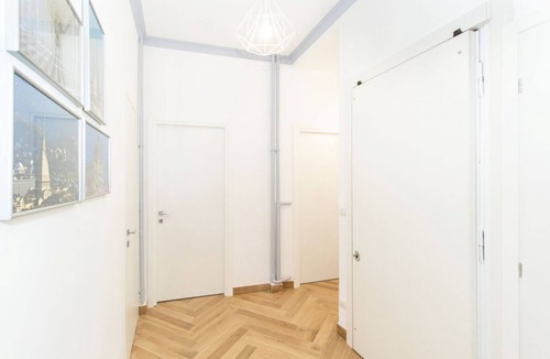 Crocetta Apartment | Spacious and very comfortable apartment perfect for 4 guests is located in the Crocetta district and has everything you need for a magnificent stay. We are a few minutes walk from Porta Nuova and the historic center, Nearby there is tram 4 which crosses