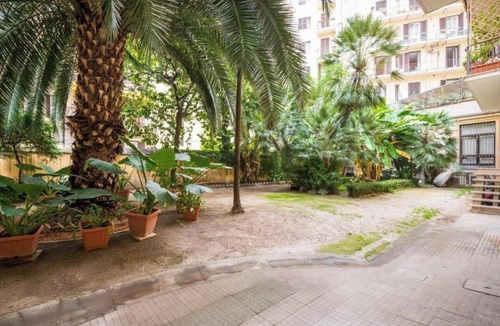 Prati Apartment | Spacious Apartment Near Vatican and Rome's Historic Center