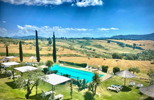 Pomarance Apartment | Spacious apartment with garden panoramic terrace - Mandorlo