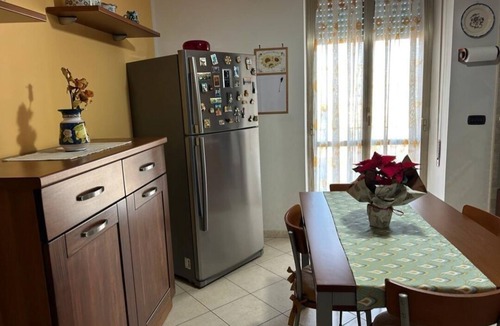 Arenella Apartment | Spacious, centrally located home, very close to the subway