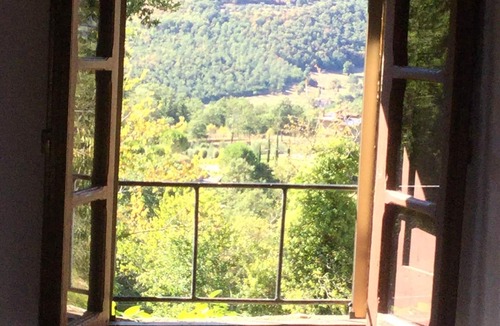 Bivio Lugnano Villa | Spacious Villa in Tranquil Setting with Solar Heated Pool, Views and Wifi