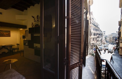 Rione III Colonna Apartment | Spagna Luxury Apartment