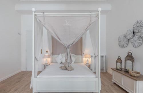 Rione III Colonna Apartment | Spagna Via Frattina Apartment