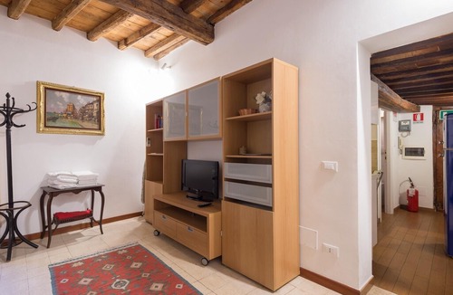 Rione VIII Sant'Eustachio Apartment | Spagnoli Quiet Apartment