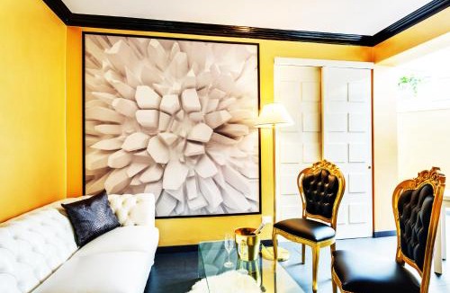 Rione III Colonna Apartment | Spanish Steps amazing Apartment