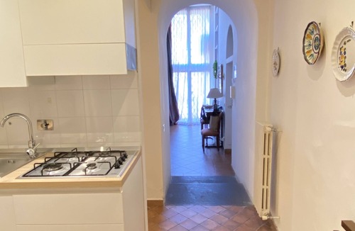 Rione IV Campo Marzio Apartment | Spanish Steps Charming Apartment