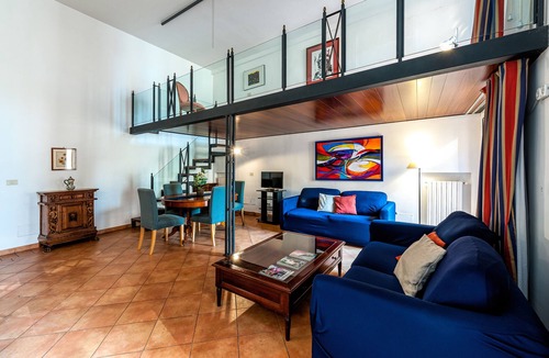 Rione IV Campo Marzio Apartment | Spanish Steps Charming Apartment