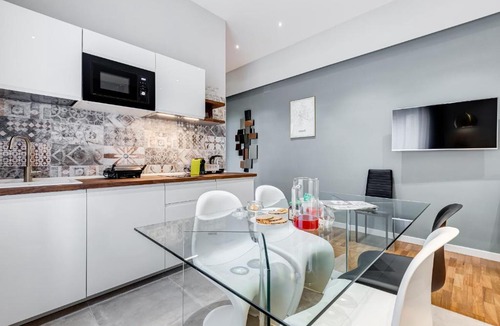 Rione IV Campo Marzio Apartment | Spanish Steps Exclusive Apartment