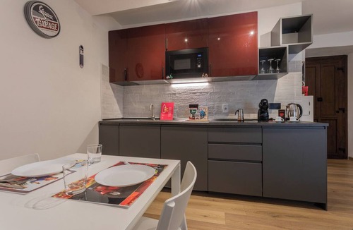 Roman Quarter Apartment | Special 10 Apartment by Wonderful Italy