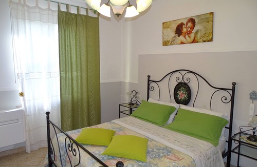 Spello House | Spello Salvia apartment in holiday home with park and swimming pool