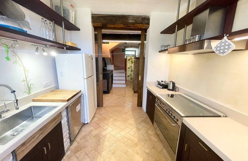Spoleto House | SPOLETO TRANQUILITA + POOL. SLEEPS 20 SPOLETO CENTRE 15 MINS