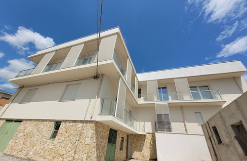 Caulonia House | Star Jasmine 2 Bedroom Terrace Sea View