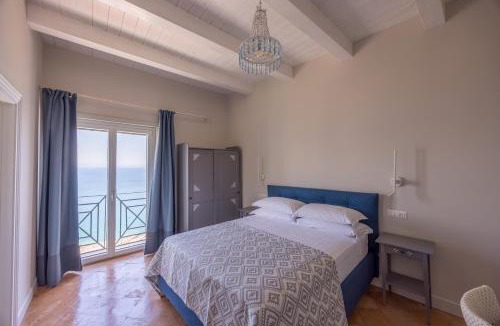 Raito House | Starhost - Albadoro seaview garden and parking