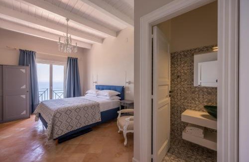 Raito House | Starhost - Albadoro seaview garden and parking