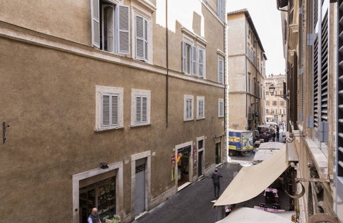 Rione VI Parione Apartment | Stay in Rome Apartments Central Navona Sq