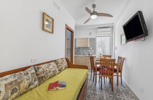 Defensola Apartment | Stella Marina Apartment 3, Vieste, Italy