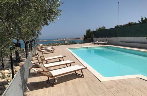 Defensola Apartment | Stella Marina Apartment 8, Vieste, Italy
