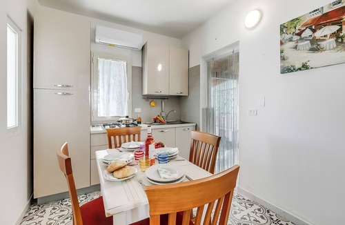 Defensola Apartment | Stella Marina Apartment 7, Vieste, Italy