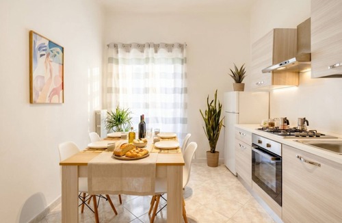 Municipio 2 Apartment | Stella - Urban Oasis of Contemporary Style